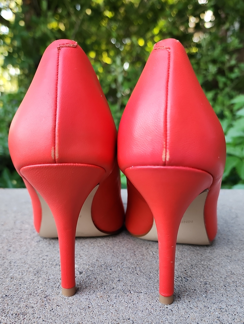 Nine West Red Pointed-Toe Stiletto Pumps - Picture 6 of 17